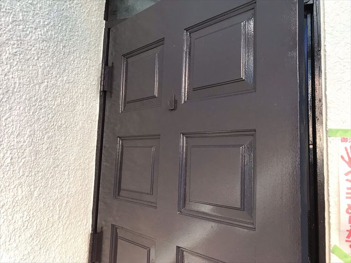 木製玄関扉の塗装