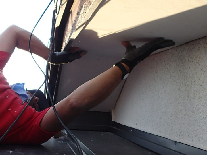 軒天工事の様子