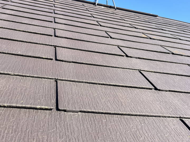 スレートを長寿命にするにはどうする？基本知識・サイン・ケアのタイミングをやさしく紹介