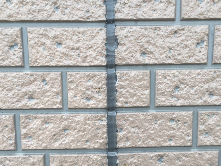 シーリング打ち替え工事後の目地