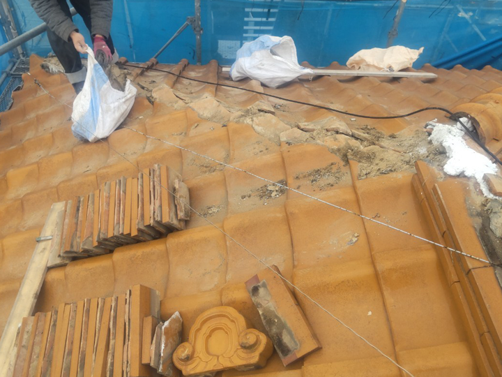 瓦屋根リフォームも街の外壁塗装やさんにお任せください！