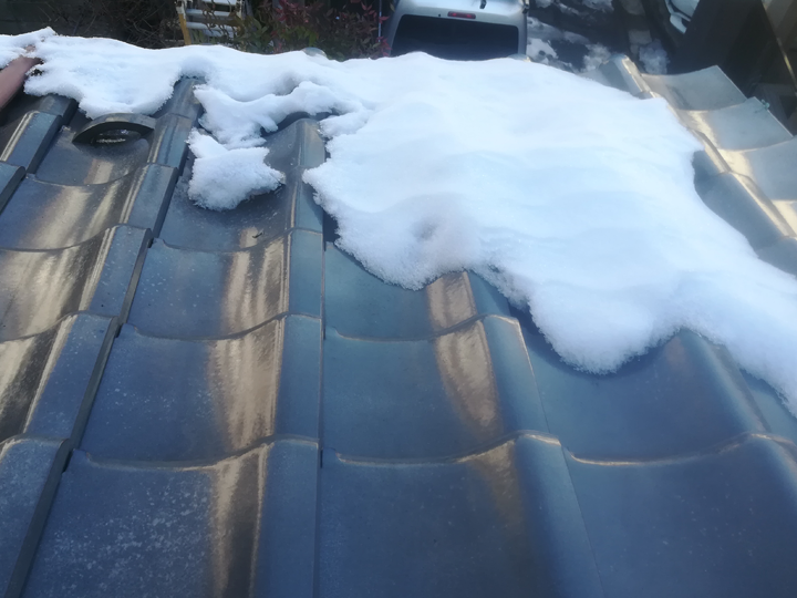 凍害が発生しやすい瓦屋根の特徴