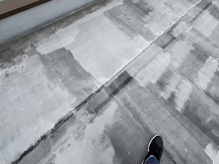 シート防水点検の様子