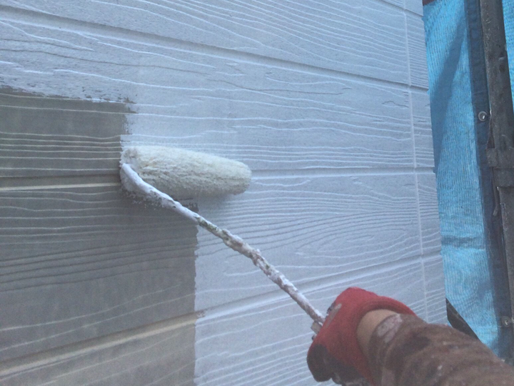 外壁塗装、塗料は何が良い？フッ素・シリコンを比較！｜耐久性や特徴の違いをわかりやすく解説