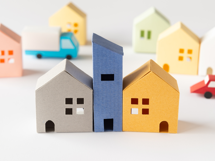 お住まい同士の感覚が狭い「狭小住宅」のイメージ