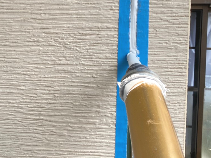 シーリング打ち替え工事の様子