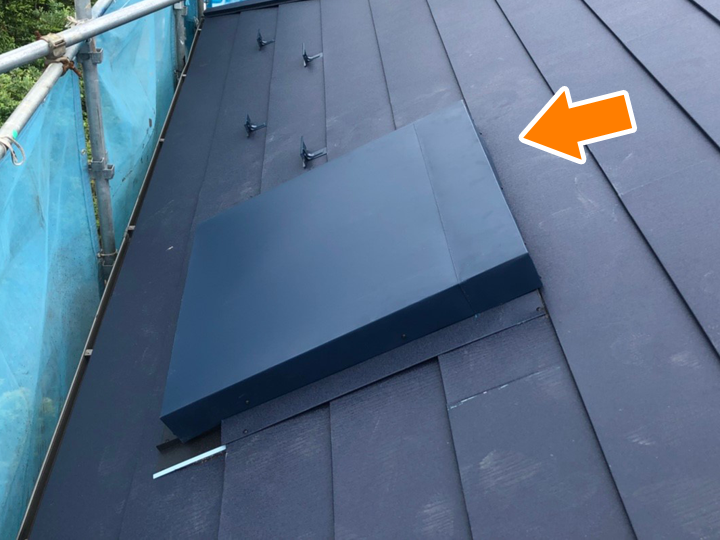 天窓カバー工法とは？雨漏り対策に効果的な方法を解説