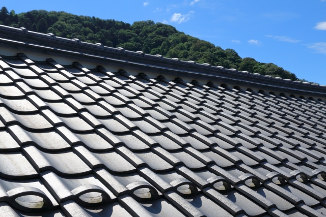 日本のお住まいで多く取り入れられている瓦屋根