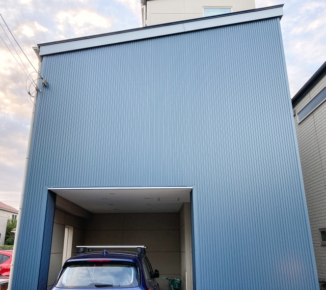 ガルバリウム鋼板を使った外壁