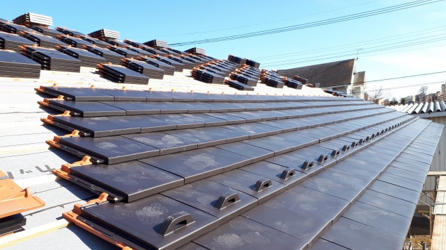 洋瓦にも様々なデザインがあります