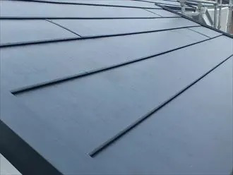 ガルバリウム鋼板屋根材