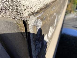 白井市西白井にて帯板の経年劣化、三角シールを打ち外壁塗装工事