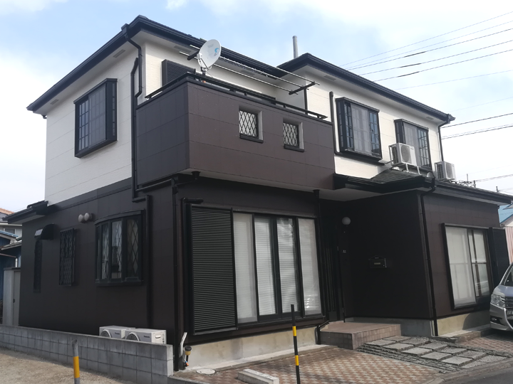 茶色（ブラウン）で外壁塗装を行ったお住まい