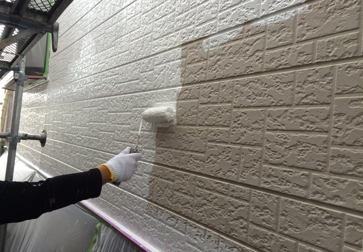 知っておきたいフッ素塗料で外壁塗装をする際の注意点！業者選びが重要な理由とは？