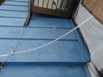 瓦棒屋根の調査実施、前回塗装から10年経過