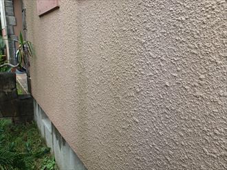 富津市新井　外壁の汚れ