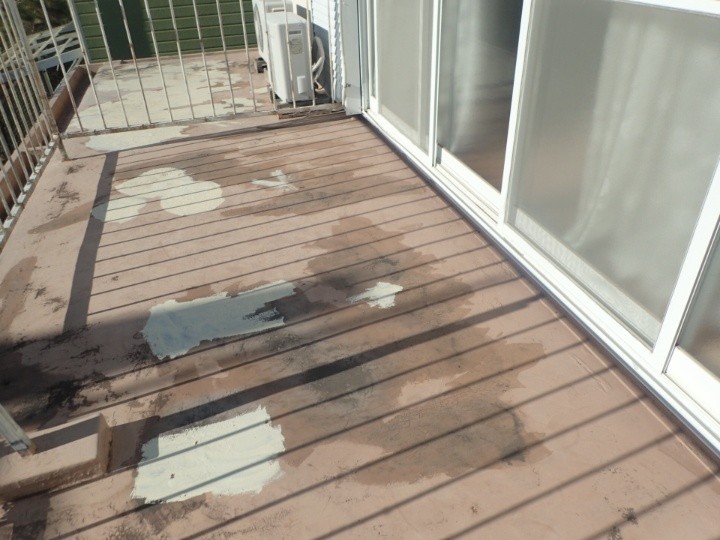 ベランダ表面の劣化状態