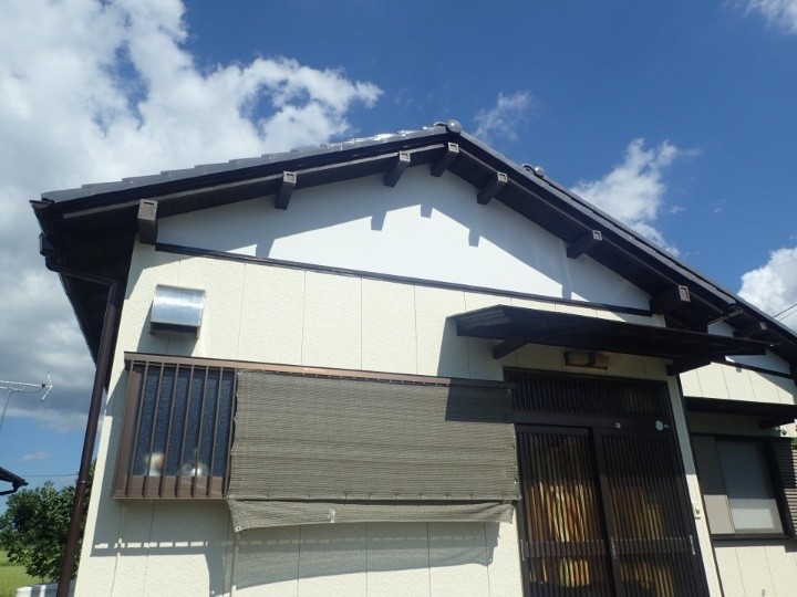 パーフェクトトップを使用して外壁塗装工事した築30年お住まい