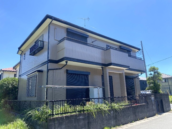 屋根外壁塗装工事後のお住まい
