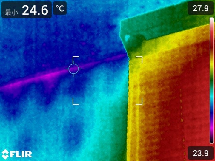 赤外線カメラによる雨漏りの可視化