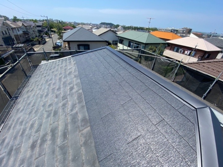 コロニアルクァッドを敷設して棟板金設置