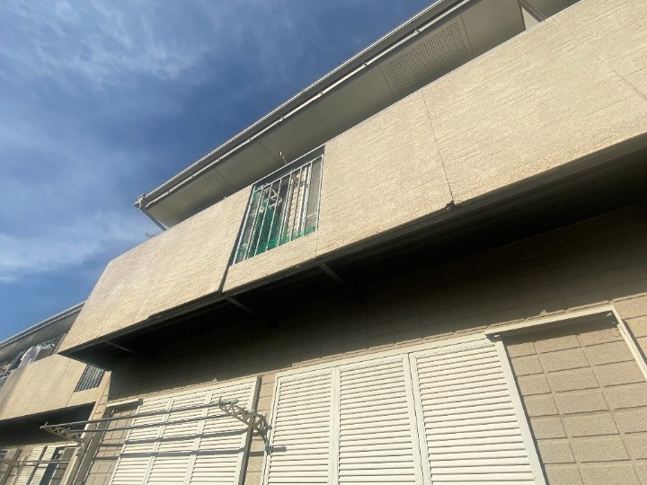窯業系サイディングで張替え工事する前のお住まい