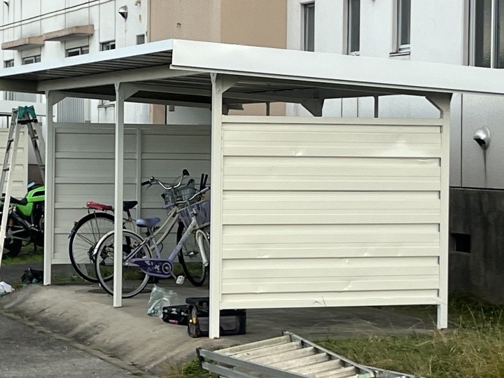 塗装工事前の駐輪場