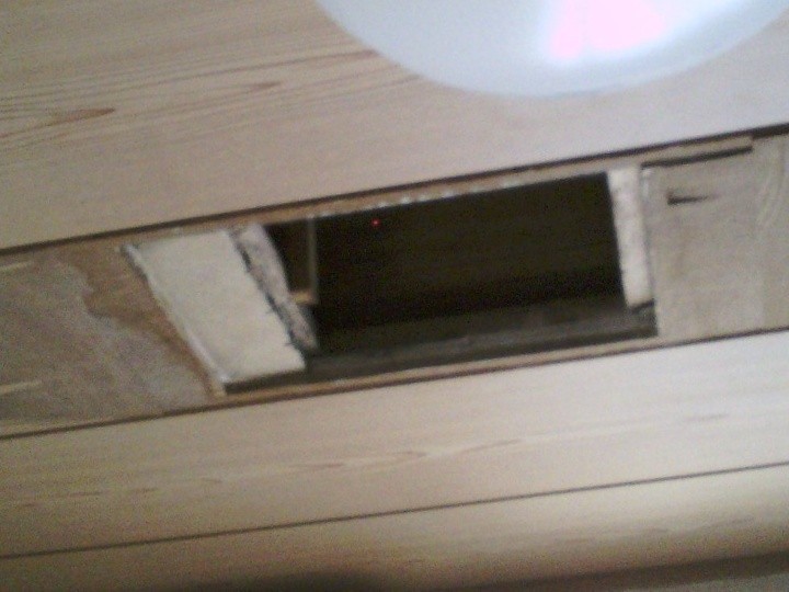 天井の開口部の確認