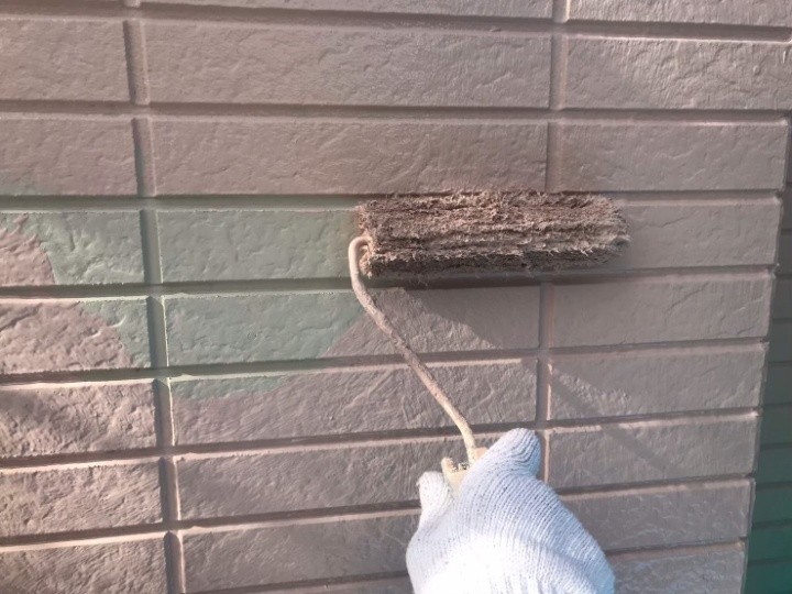 ナノコンポジットWで1階外壁の仕上げ塗装