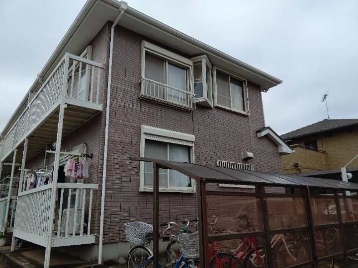 外壁塗装工事前のアパート