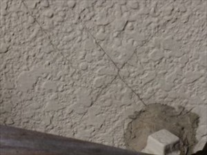 市川市　事前調査　モルタル壁　クラック