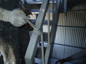 千葉市 工場改修工事 上塗り 手摺