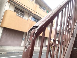 足立区 手すり腐食