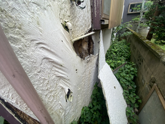 市原市磯ケ谷のお客様は台風で剥がれてしまったモルタル外壁の補修工事をご検討されていました