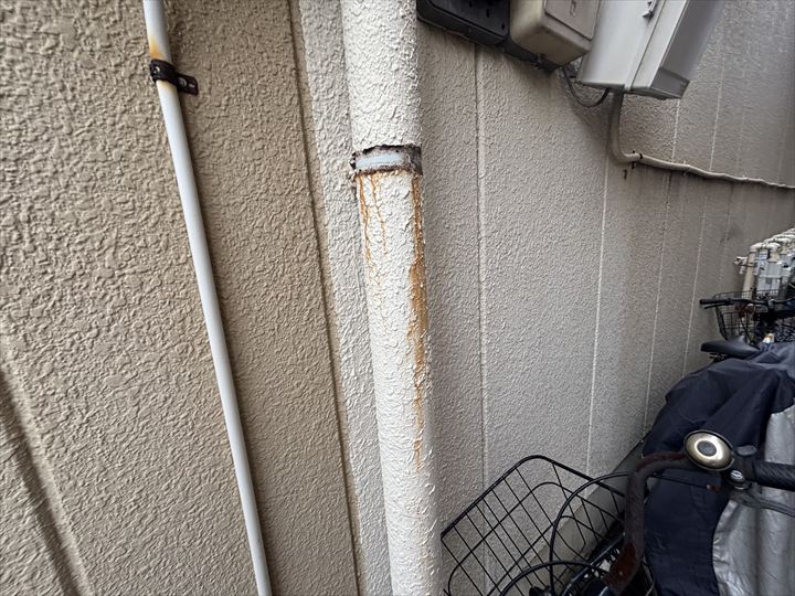 錆が出た配管まわり